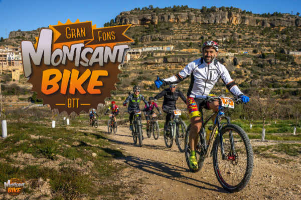 Cartel de Montsant Bike en Ulldemolins, Tarragona